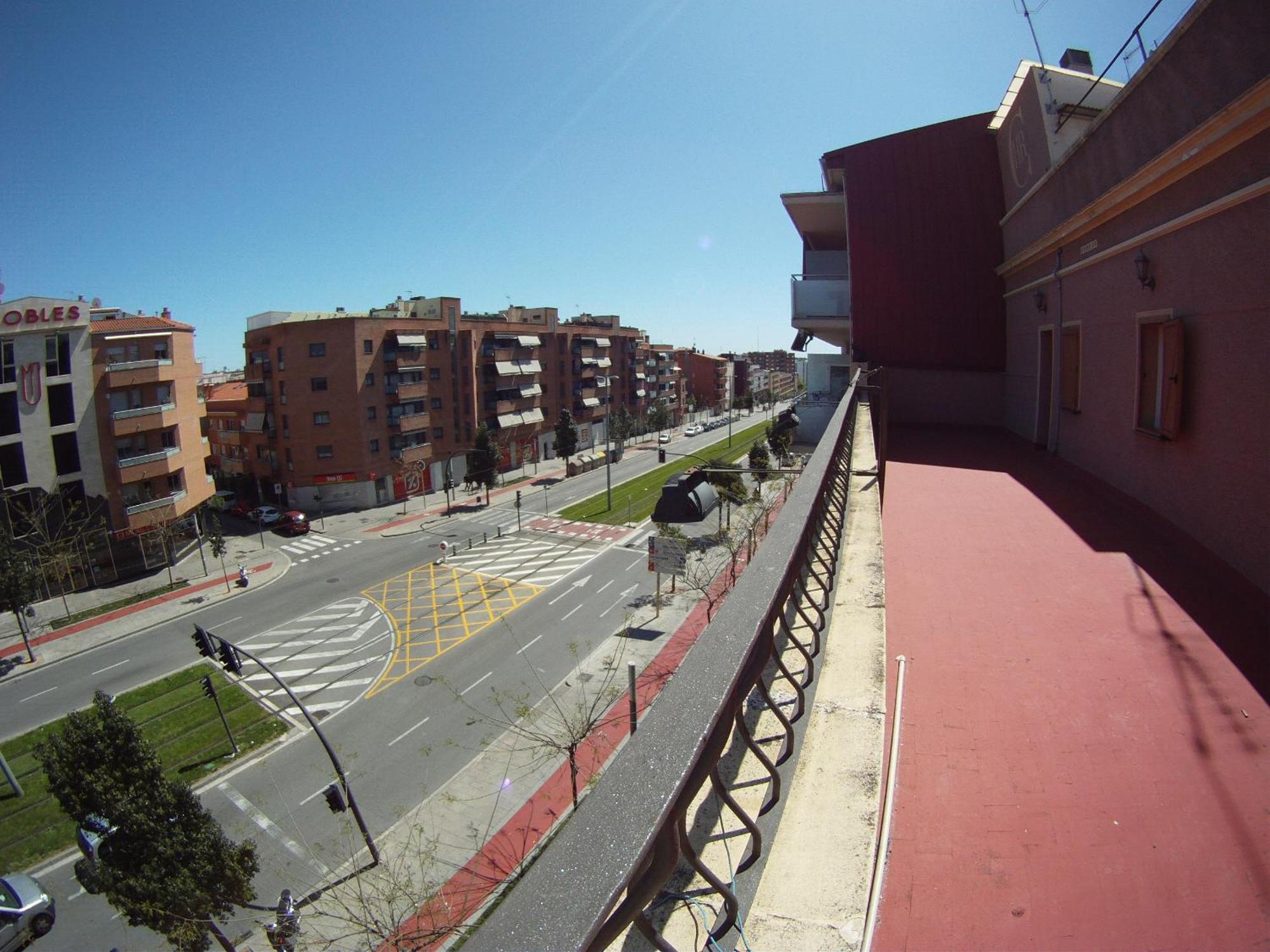 Hostal Restaurante Cornella Cornellà de Llobregat Kültér fotó